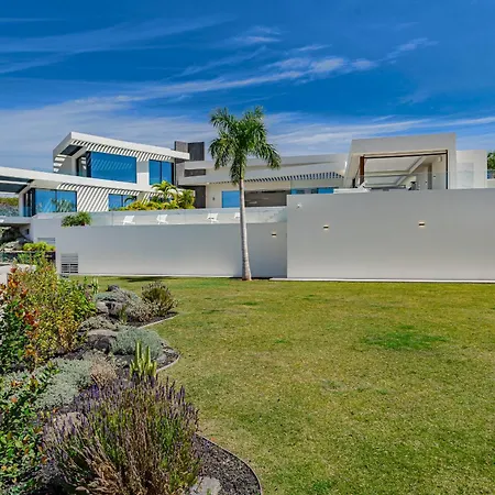Holiday home Volcano